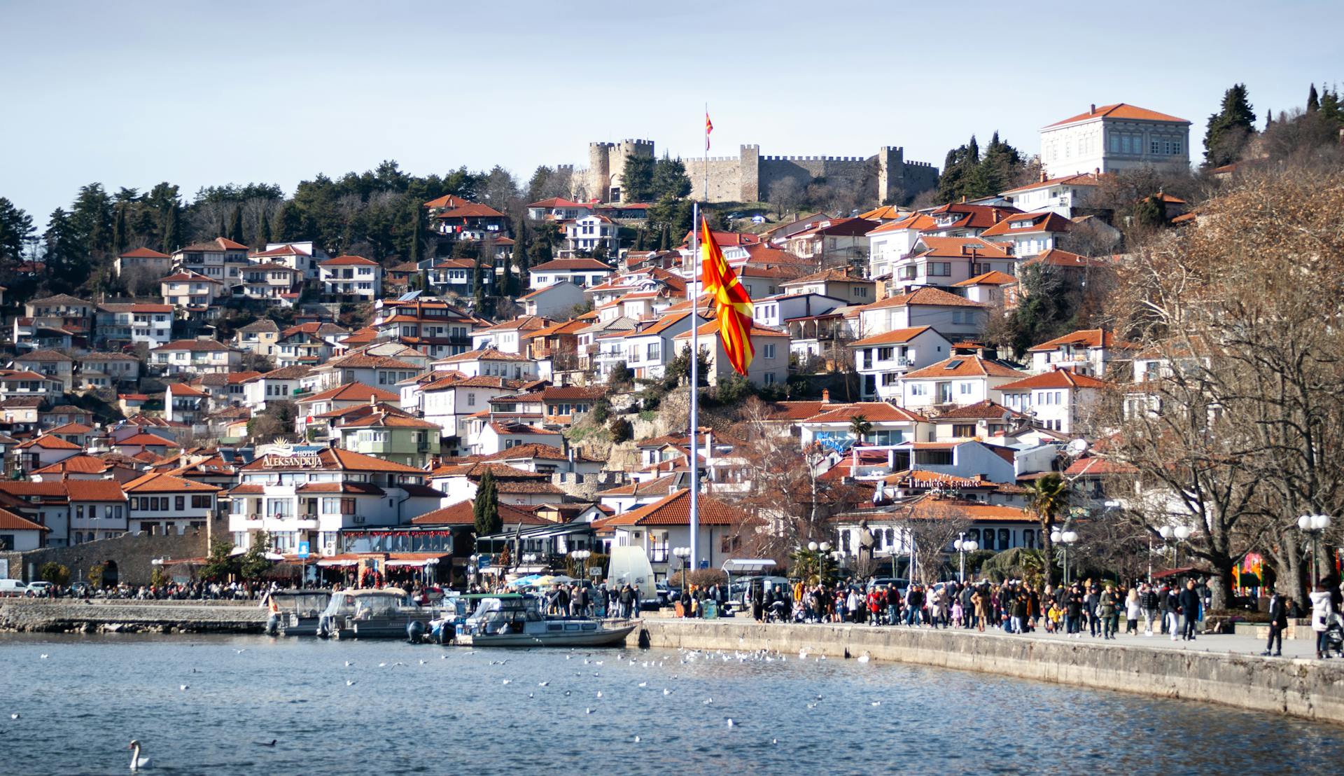 The ultimate guide for renting a car in Ohrid
