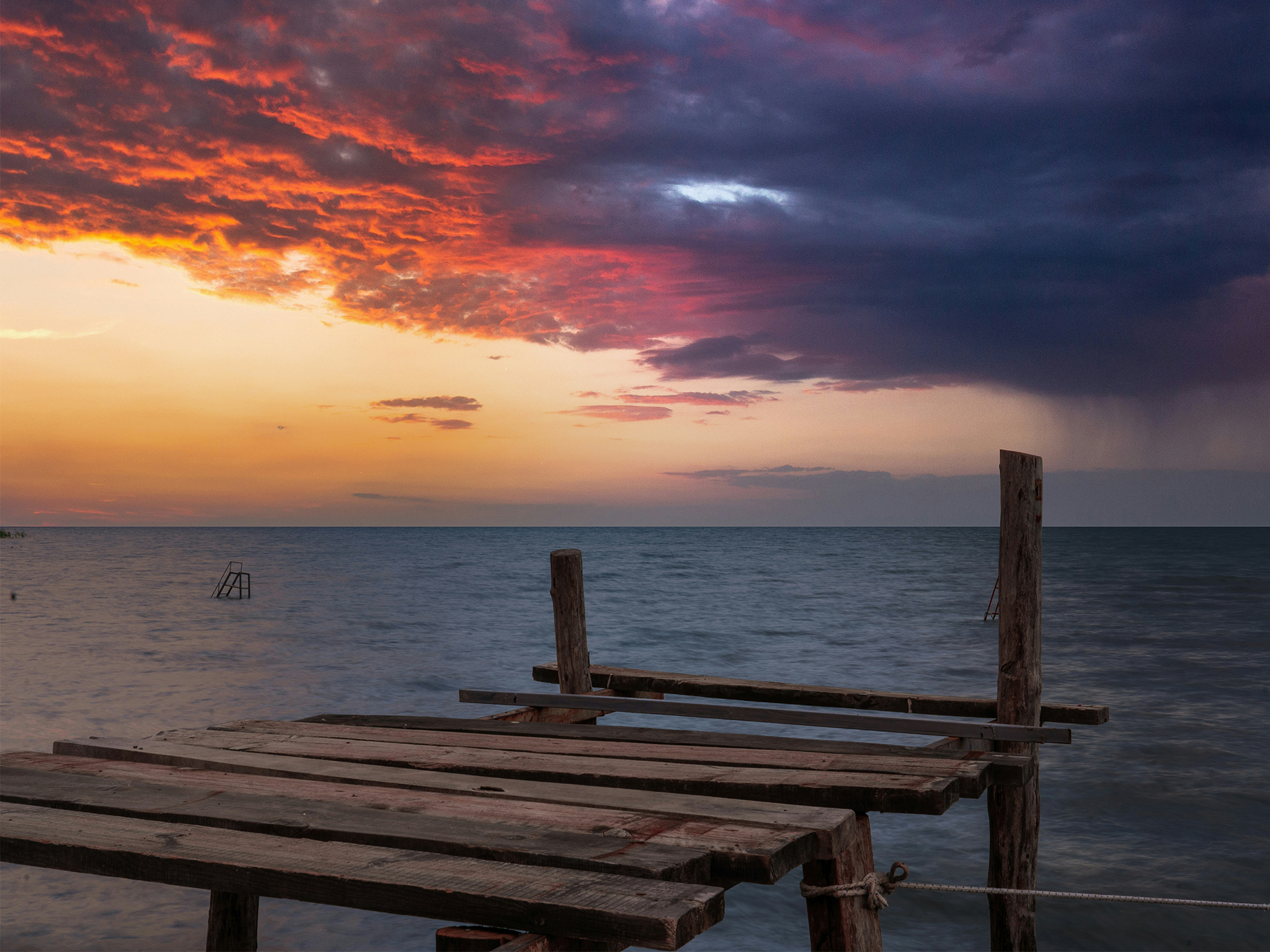 Discover Struga struga sunset